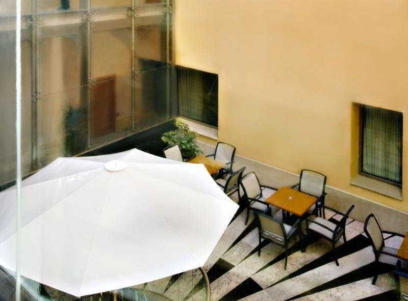 H10 Raco Del Pi Hotel Barcelone